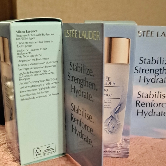 Estee Lauder Micro Essence Skin Activating Lotion X2 1oz.each NEW IN BOX - Picture 4 of 4